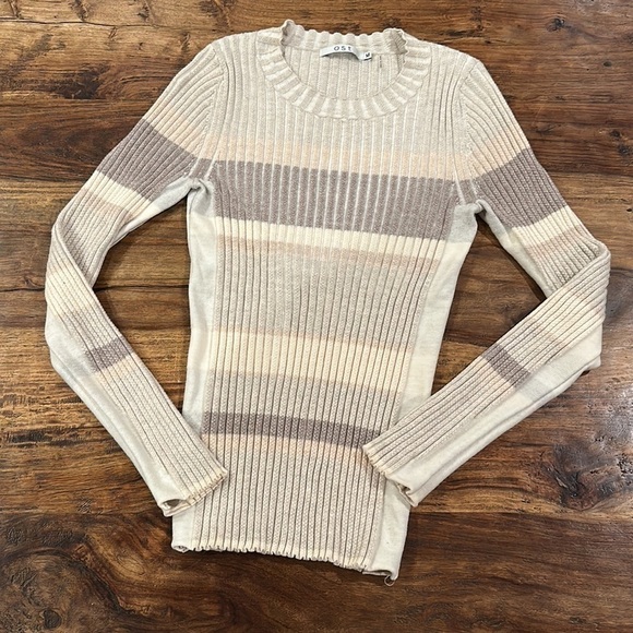 OST tonal sleeve textured top in multi Medium - Picture 5 of 7